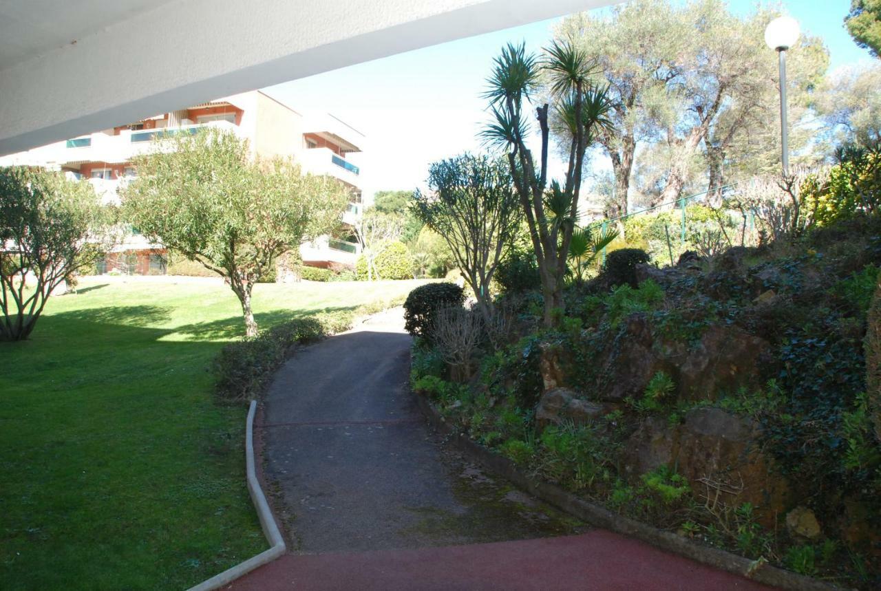 Studio - Juan Les Pins - Proximite Plages Antibes Exterior foto